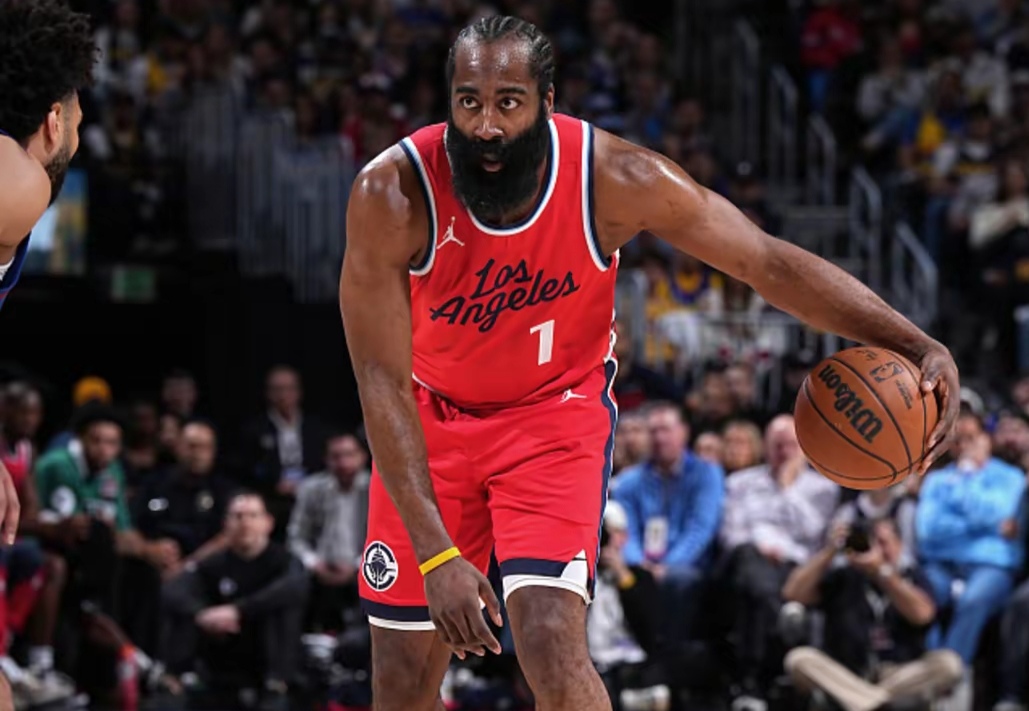 Esports-关键时刻体能课后，丹佛掘金遗憾出局备战NBA季后赛，目标明确，身体对抗强度拉满的简单介绍